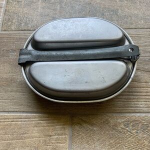 Vintage 1944 US Knapp Monarch Co. Mess Kit